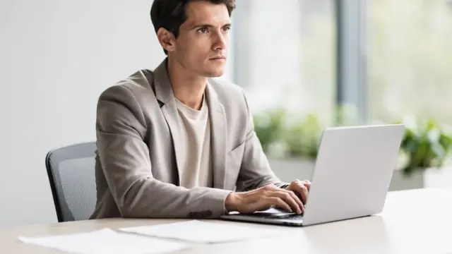 Beratung zu Aufhebungsvertrag und Sperrzeit beim Arbeitslosengeld für Abfindungen sichern