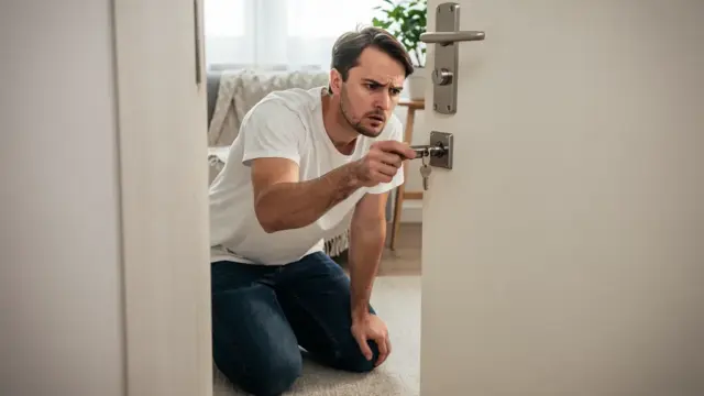 Mieter dokumentieren Mängel zur eigenständigen und rechtssicheren Mietminderung